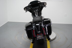 2024 Harley-Davidson® Street Glide® Vivid Black thumb 0