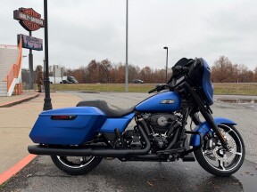 2026 Harley-Davidson® Street Glide® Aurora Blue Denim - Black thumb 3
