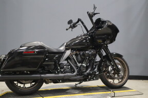 2023 Harley-Davidson® Road Glide® ST FLTRXST thumb 2