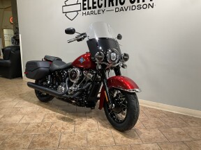 2026 Harley-Davidson® Heritage Classic Brilliant Red - Black w/Laced Wheels FLHC thumb 2
