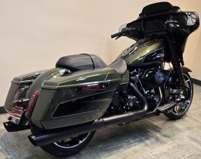2026 Harley-Davidson® Street Glide® Olive Steel Metallic / Vivid Black - Black FLHX thumb 3