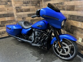 2026 Harley-Davidson® Street Glide® Aurora Blue Denim - Black FLHX thumb 3