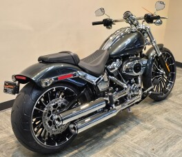 2026 Harley-Davidson® Breakout® Iron Horse Metallic - Chrome FXBR thumb 2