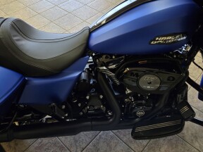 2026 Harley-Davidson® Road Glide® Aurora Blue Denim - Black thumb 3
