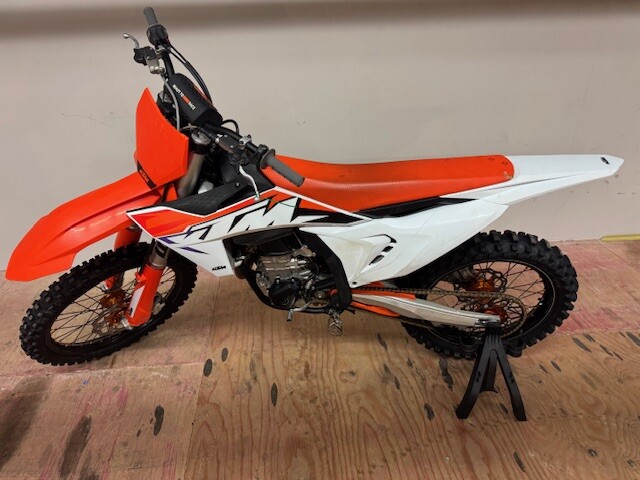  2023 450 SX-F FACTORY