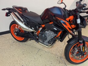  2023 SUPER DUKE 890 thumb 3