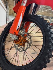  2023 450 SX-F FACTORY thumb 3