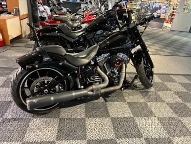 2014 Harley-Davidson® Breakout® Vivid Black