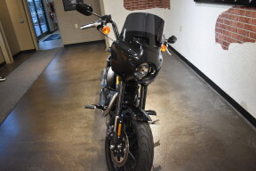 2016 Harley-Davidson® Roadster™ Vivid Black & Charcoal Denim Pinstripe thumb 0