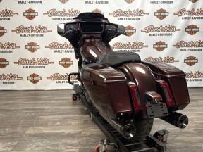 2024 Harley-Davidson® FLHXSE CVO™ Street Glide® thumb 2
