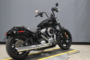 2025 Harley-Davidson® Street Bob® FXBB thumb 1