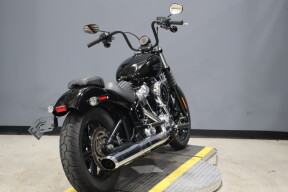 2025 Harley-Davidson® Street Bob® FXBB thumb 0