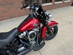 2026 Harley-Davidson Heritage Classic FLHC Brilliant Red thumb 0
