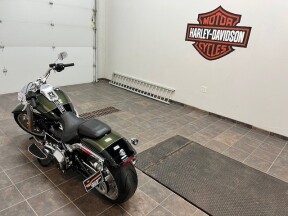 2026 Harley-Davidson® Fat Boy® Olive Steel Metallic/Vivid Black - Chrome Two-Up thumb 1