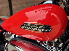 2026 Harley-Davidson Street Glide FLHX Blood Orange thumb 3
