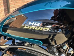 2026 Harley-Davidson Road Glide FLTRX Teal Thunder thumb 3