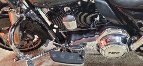2013 Harley-Davidson® Road Glide® Custom BLACK W/ PINSTRIPE thumb 0