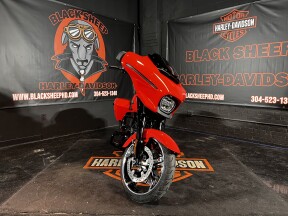 2026 Harley-Davidson® Street Glide® FLHX thumb 2