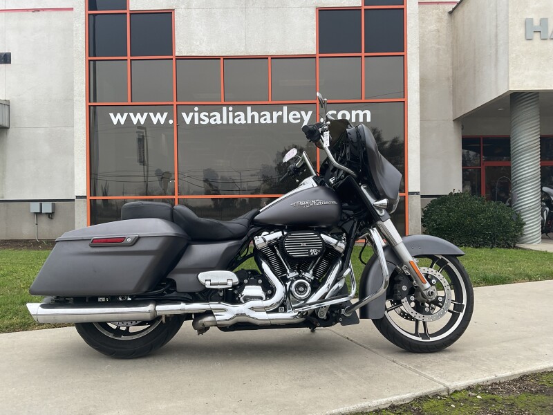 FLHXS 2017 Street Glide® Special