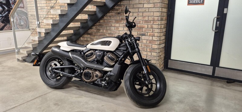 23 Sportster S