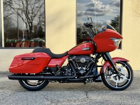 2026 Harley-Davidson® Road Glide® FLTRX thumb 3