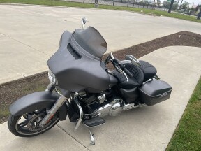 FLHXS 2017 Street Glide® Special thumb 0