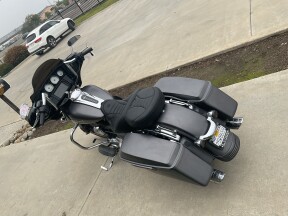 FLHXS 2017 Street Glide® Special thumb 1