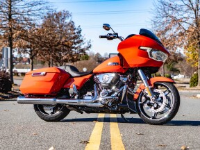 FLTRX 2026 Road Glide® thumb 2