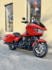 2026 Harley-Davidson® Road Glide® FLTRX thumb 1