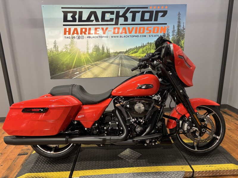 2026 Harley-Davidson® Street Glide® BLOOD ORANGE