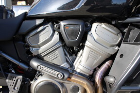 2021 Harley-Davidson® Pan America™ 1250 Vivid Black thumb 0