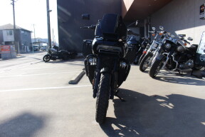 2021 Harley-Davidson® Pan America™ 1250 Vivid Black thumb 3