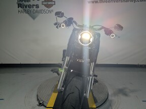 2026 Harley-Davidson® Fat Boy® Vivid Black thumb 1