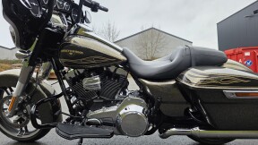 Street Glide 2017  thumb 2