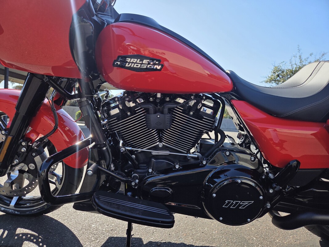 FLTRX 2026 Road Glide®, photo 5