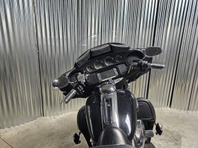 2018 Harley-Davidson® Electra Glide® Ultra Classic® Vivid Black thumb 1