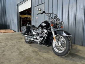 2024 Harley-Davidson® Heritage Classic thumb 3