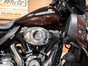 2011 H-D FLHTK Electra Glide Ultra Limited 103ci thumb 2