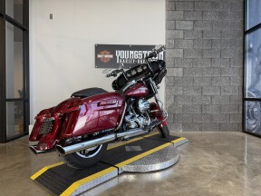 2016 Harley-Davidson® Street Glide® Special FLHXS  thumb 2
