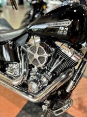 2015 Harley-Davidson® Softail® Standard Vivid Black thumb 1