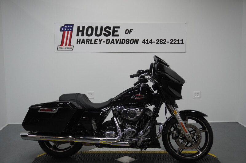 2024 Harley-Davidson® Street Glide® Vivid Black