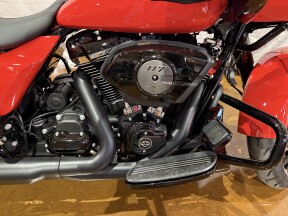 2026 Harley-Davidson® Road Glide® Blood Orange Black Trim thumb 2