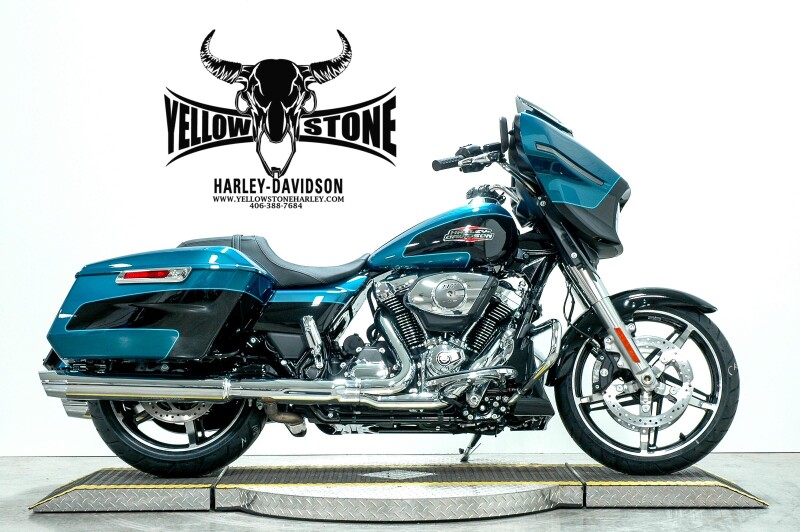 2026 Harley-Davidson® Street Glide® Teal Thunder / Vivid Black Chrome Trim