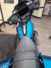 2026 Harley-Davidson® Street Glide® Teal Thunder / Vivid Black - Black thumb 2
