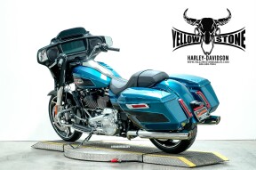 2026 Harley-Davidson® Street Glide® Teal Thunder / Vivid Black Chrome Trim thumb 1