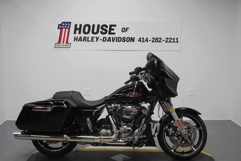 2024 Harley-Davidson® Street Glide® Vivid Black