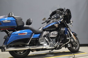 2018 Harley-Davidson® Ultra Limited FLHTK thumb 2