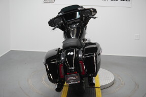 2024 Harley-Davidson® Street Glide® Vivid Black thumb 0