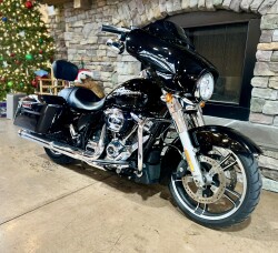 2019 FLHX - Street Glide  thumb 3