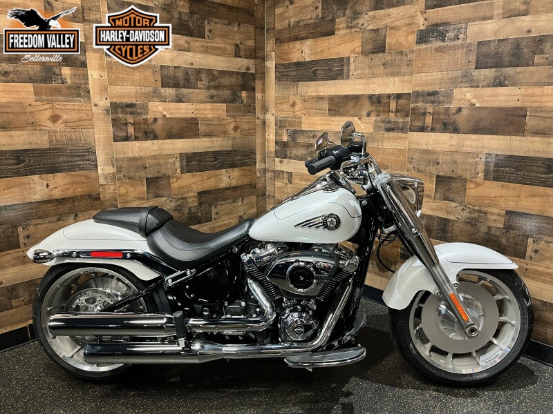 2026 Harley-Davidson® Fat Boy® White Onyx Pearl - Chrome FLFB